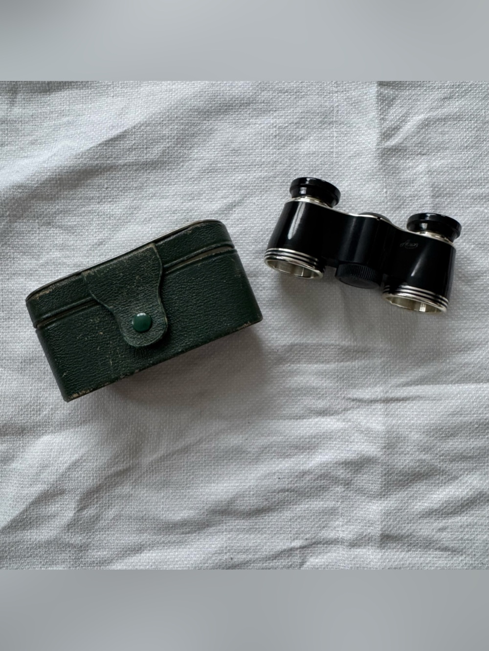 Vintage Akron Sports/Opera Glasses: Mid-century retro folding pocket binoculars